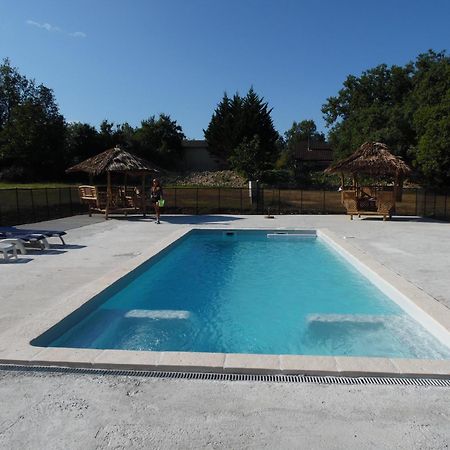 Camping Les Paillotes Payrac Exteriör bild