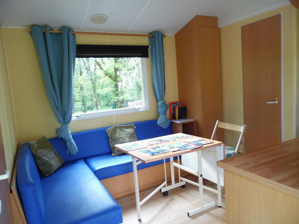 Camping Les Paillotes Payrac Exteriör bild
