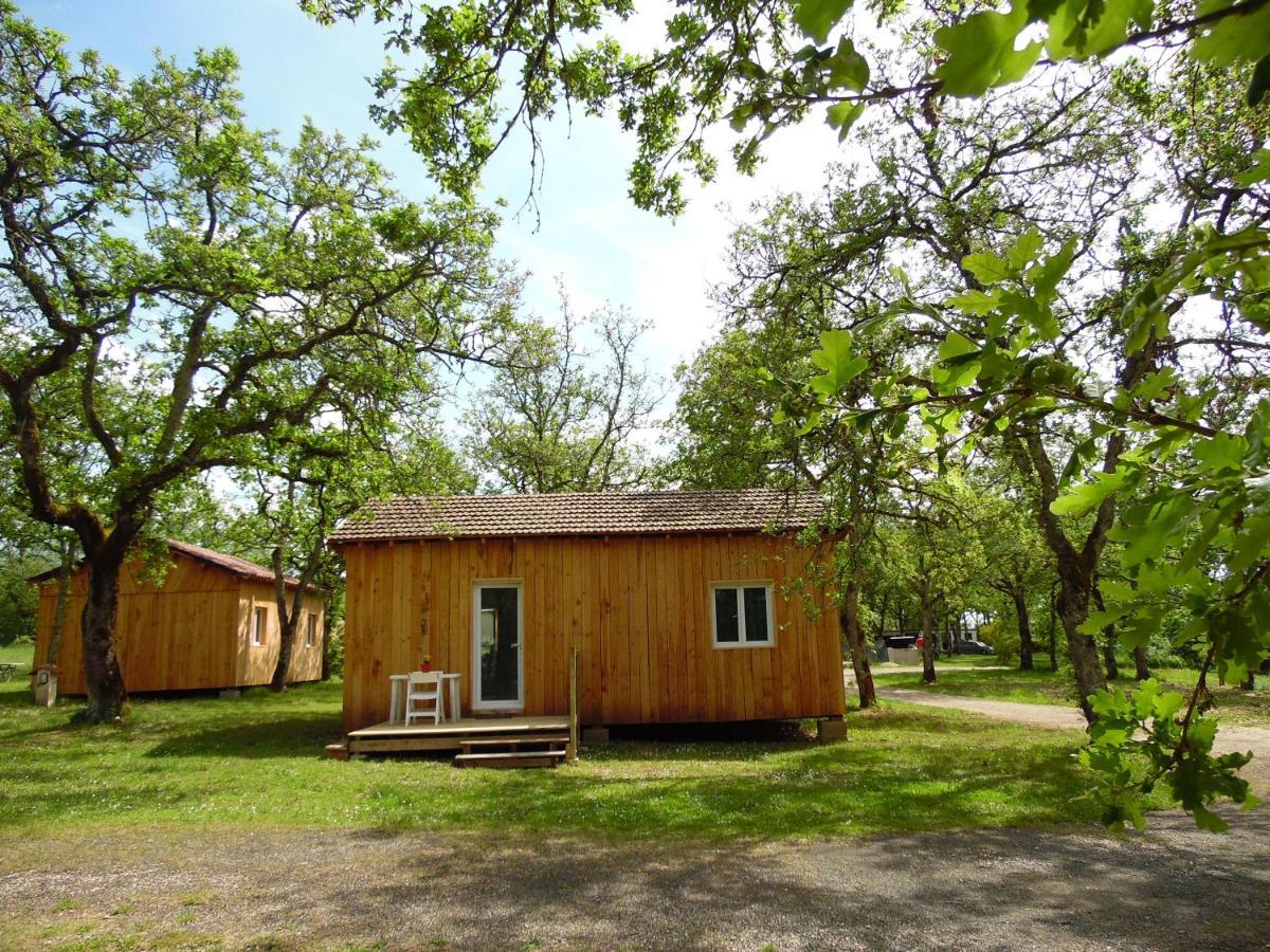 Camping Les Paillotes Payrac Exteriör bild