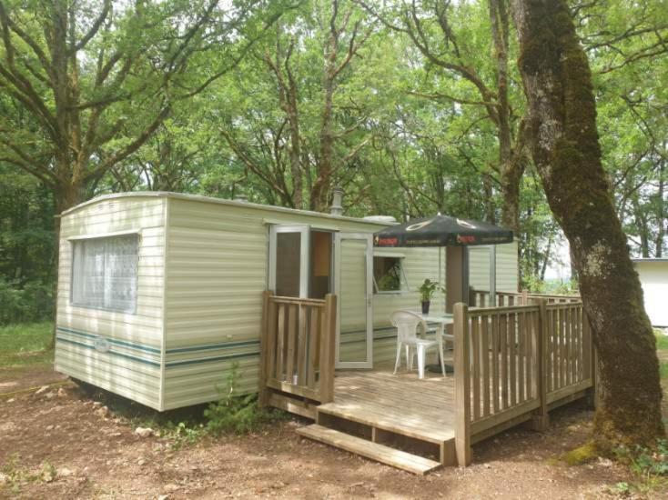Camping Les Paillotes Payrac Exteriör bild