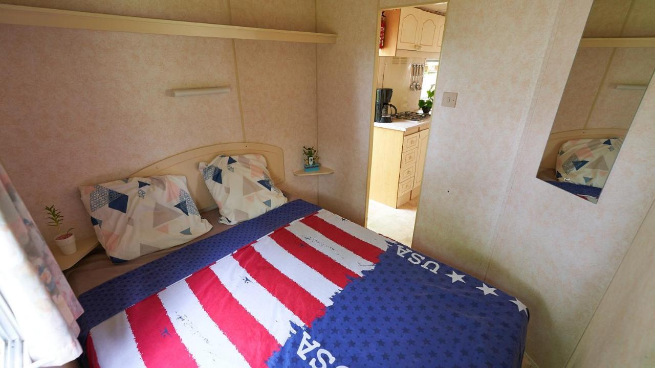 Camping Les Paillotes Payrac Exteriör bild