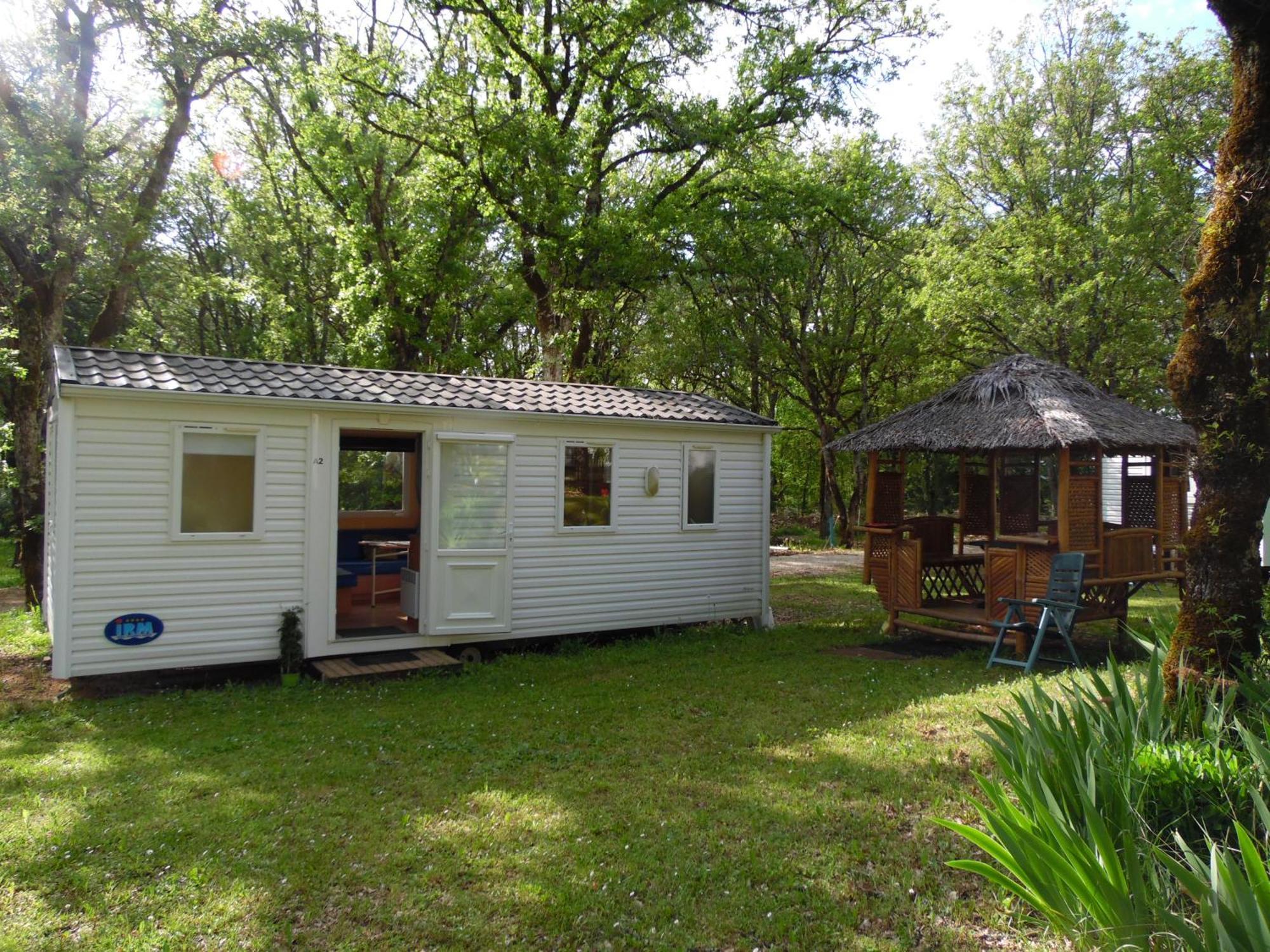 Camping Les Paillotes Payrac Exteriör bild